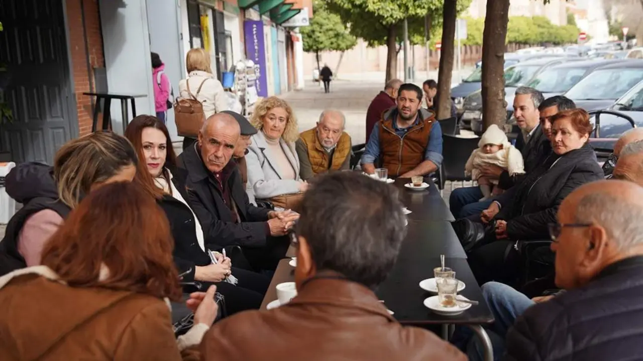 Encuentro con los vecinos del Tiro de L&iacute;nea. - ayto