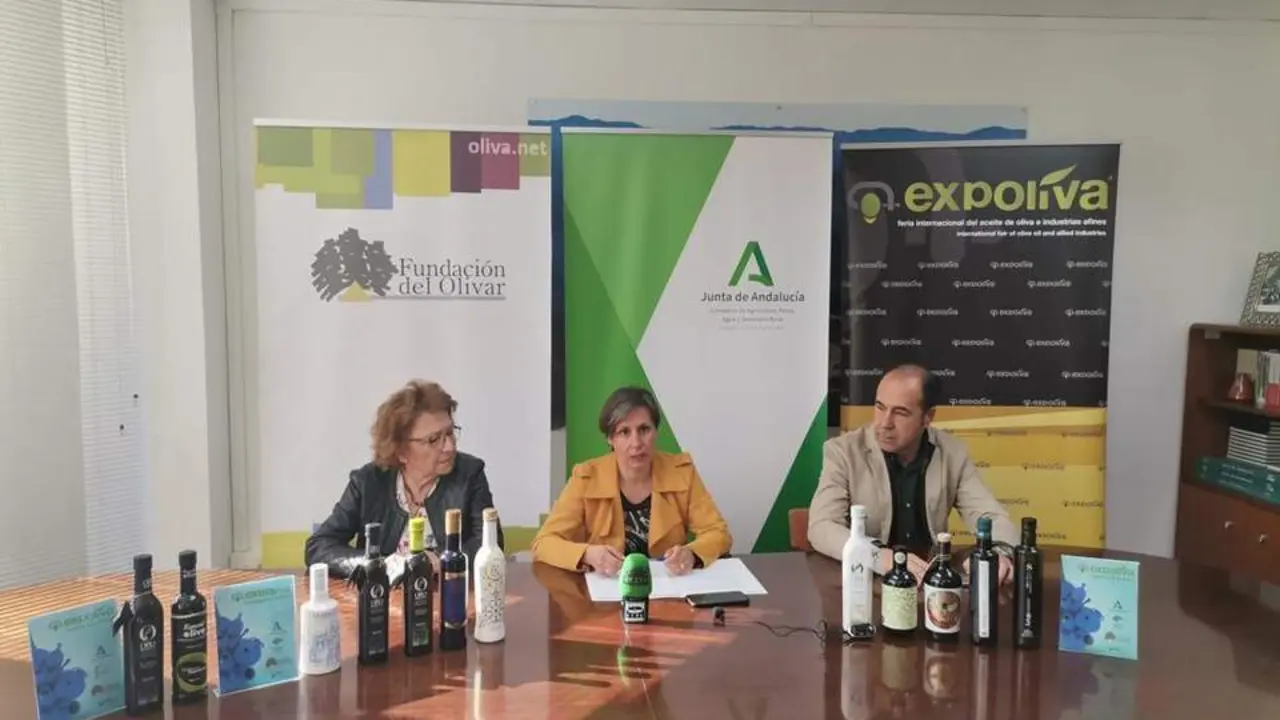 Carmen Esp&iacute;n, Soledad Aranda y Javier Olmedo. - Viva Ja&eacute;n.