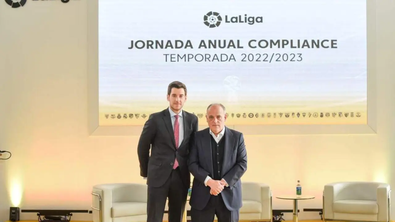 Fernando Molinero y Javier Tebas. - 