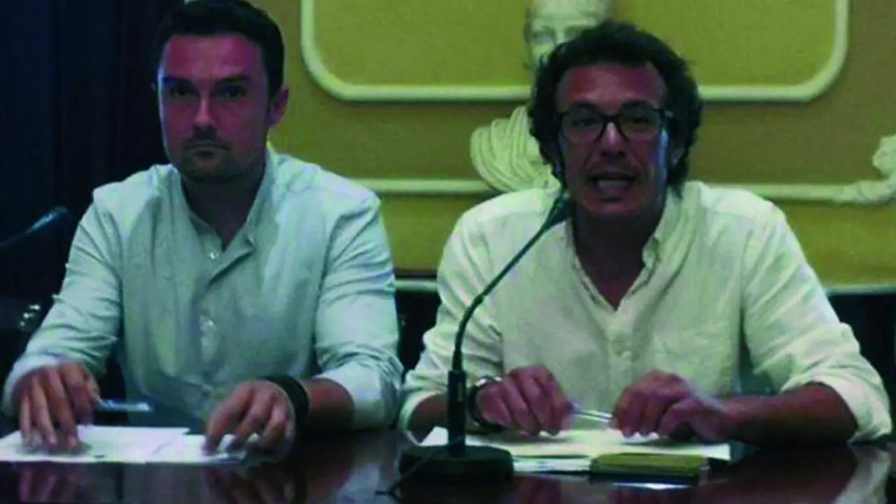 Mart&iacute;n Vila y Kichi, en rueda de prensa, en imagen de archivo.  - VIVA