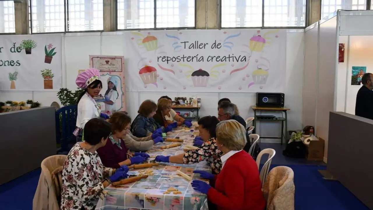 Un taller de la Feria del Mayor - dipucadiz.es