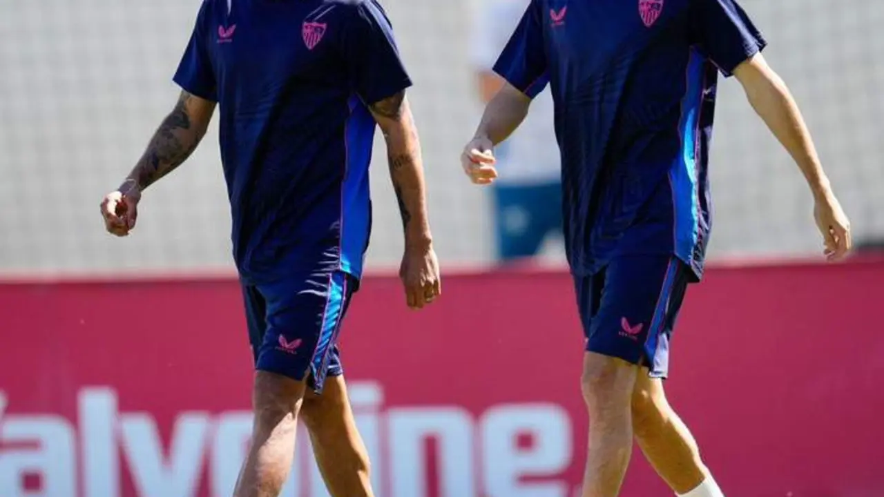 Entrenamiento del Sevilla FC. - @SevillaFC
