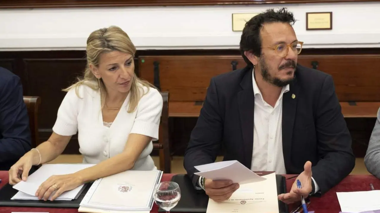 Kichi, con Yolanda D&iacute;az, en el Ayuntamiento de C&aacute;diz. - VIVA