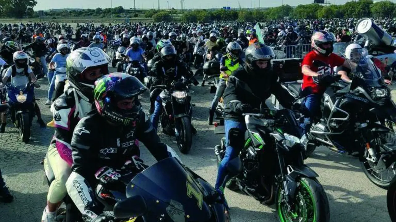 Moteros en el Circuito de Jerez. - Circuito de Jerez