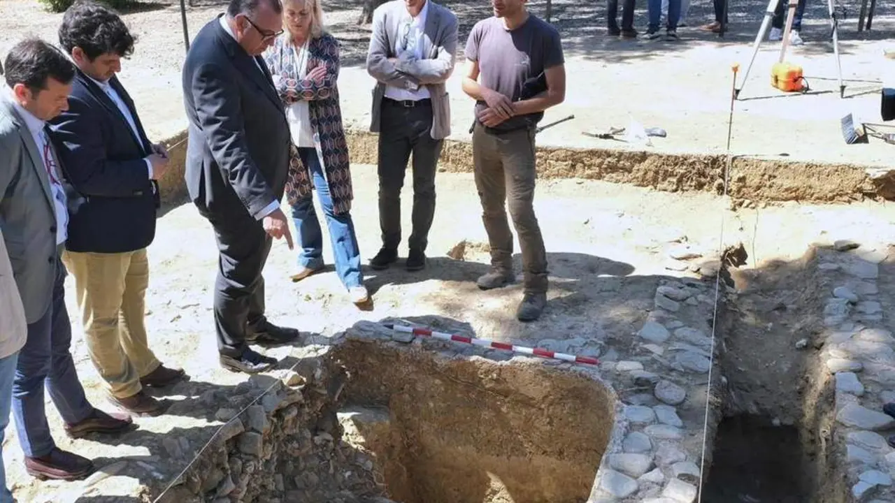 Visita a Carteia. - A. I.