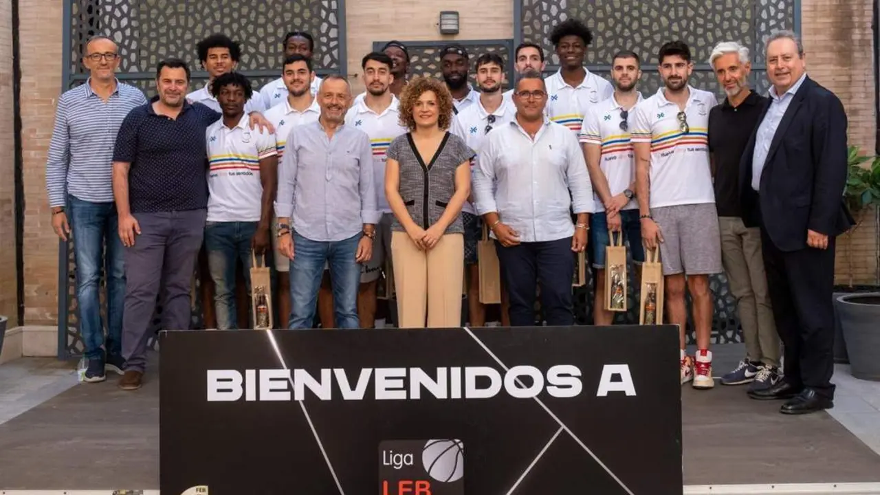 Recepci&oacute;n de la Diputaci&oacute;n al Huelva Comercio. - VH