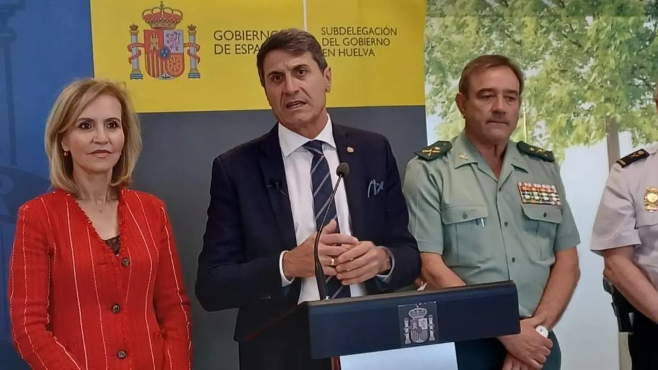 Fern&aacute;ndez, en rueda de prensa en Huelva. - R.D:/EP