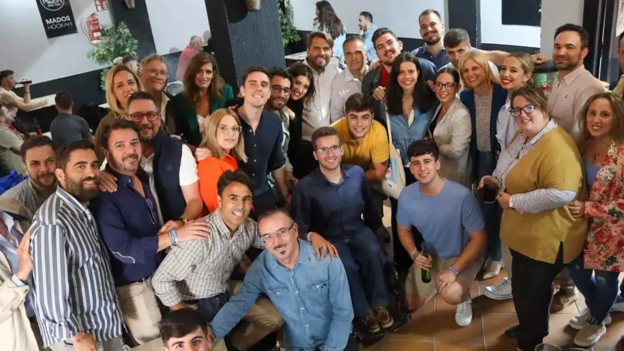 El PP, con j&oacute;venes de Jerez.  - Andaluc&iacute;a Informaci&oacute;n
