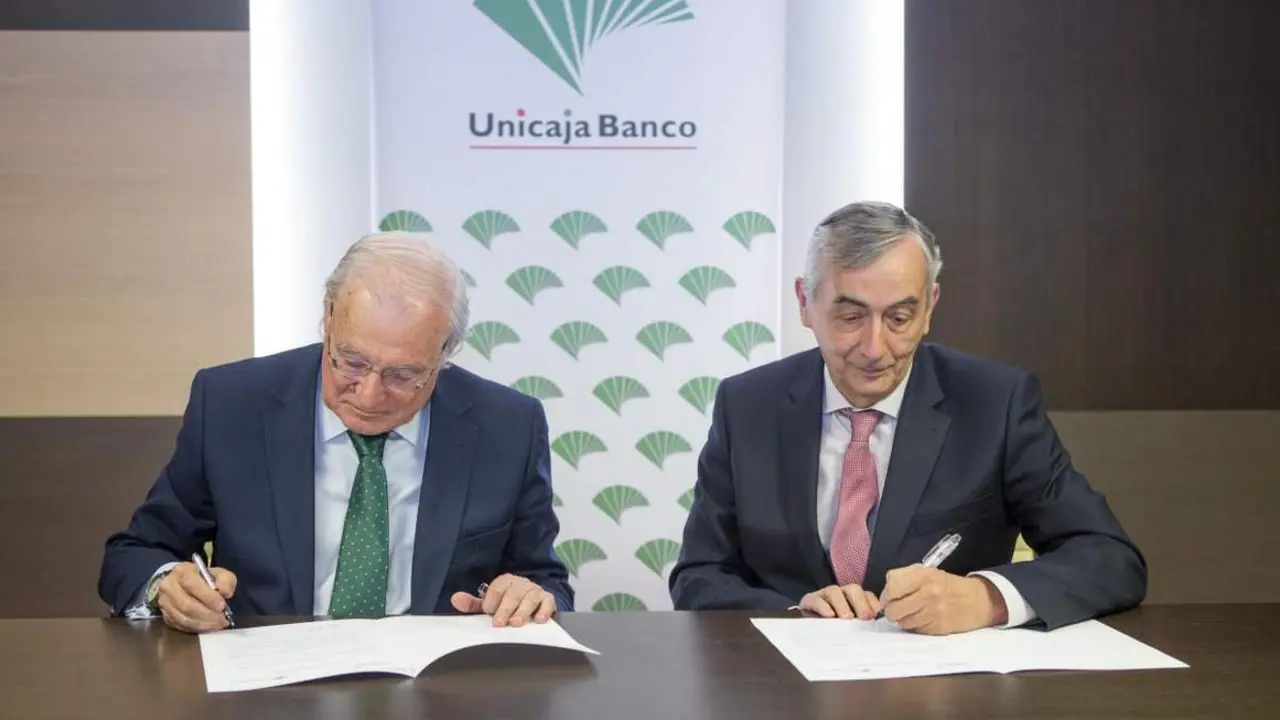 Firma del convenio.  - Unicaja Banco