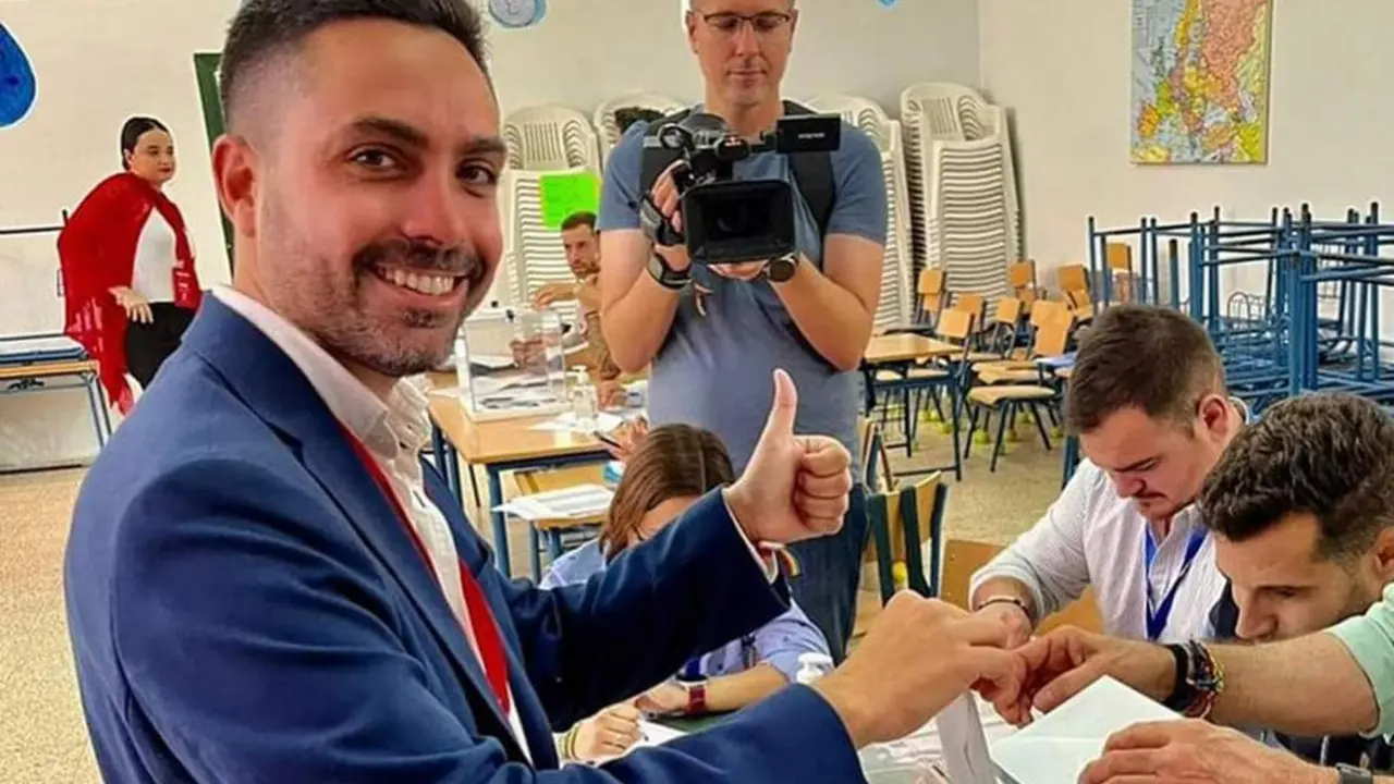 Antonio Gonz&aacute;lez (PSOE). - 