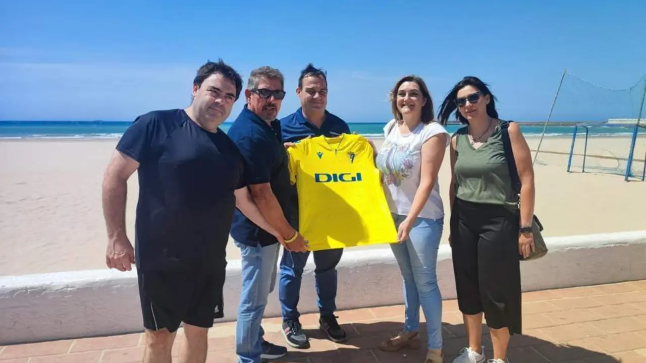 Entrega de la camiseta. - Barriento