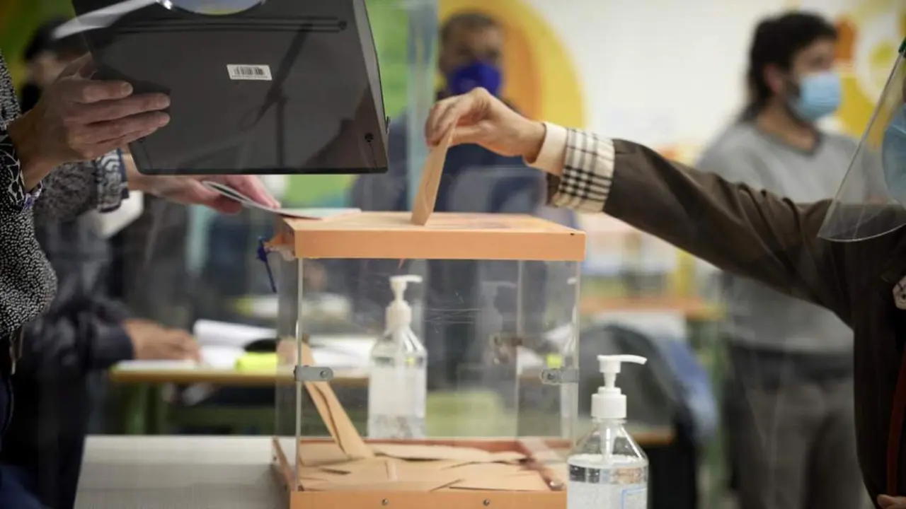 Mesa electoral. - Europa Press