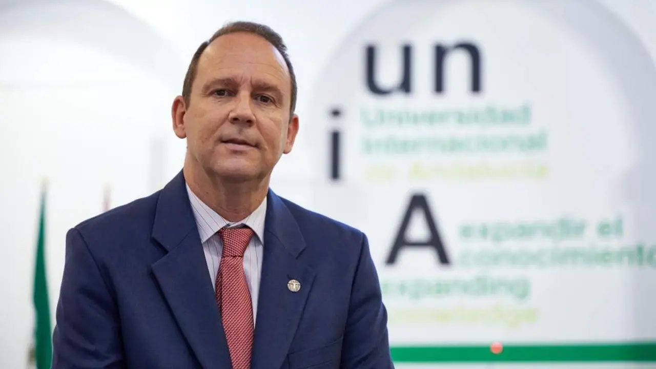 Rector de UNIA. - 
