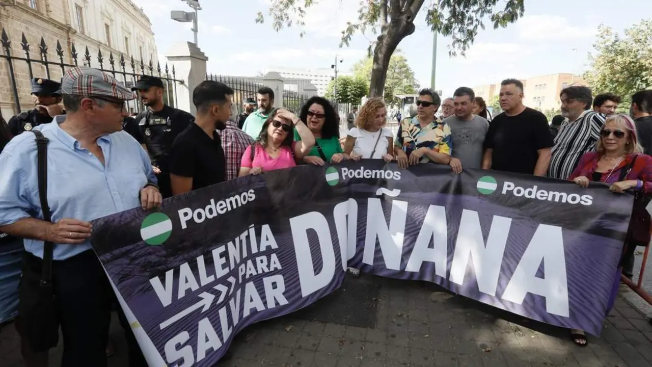 Protesta ante el Parlamento. - EFE