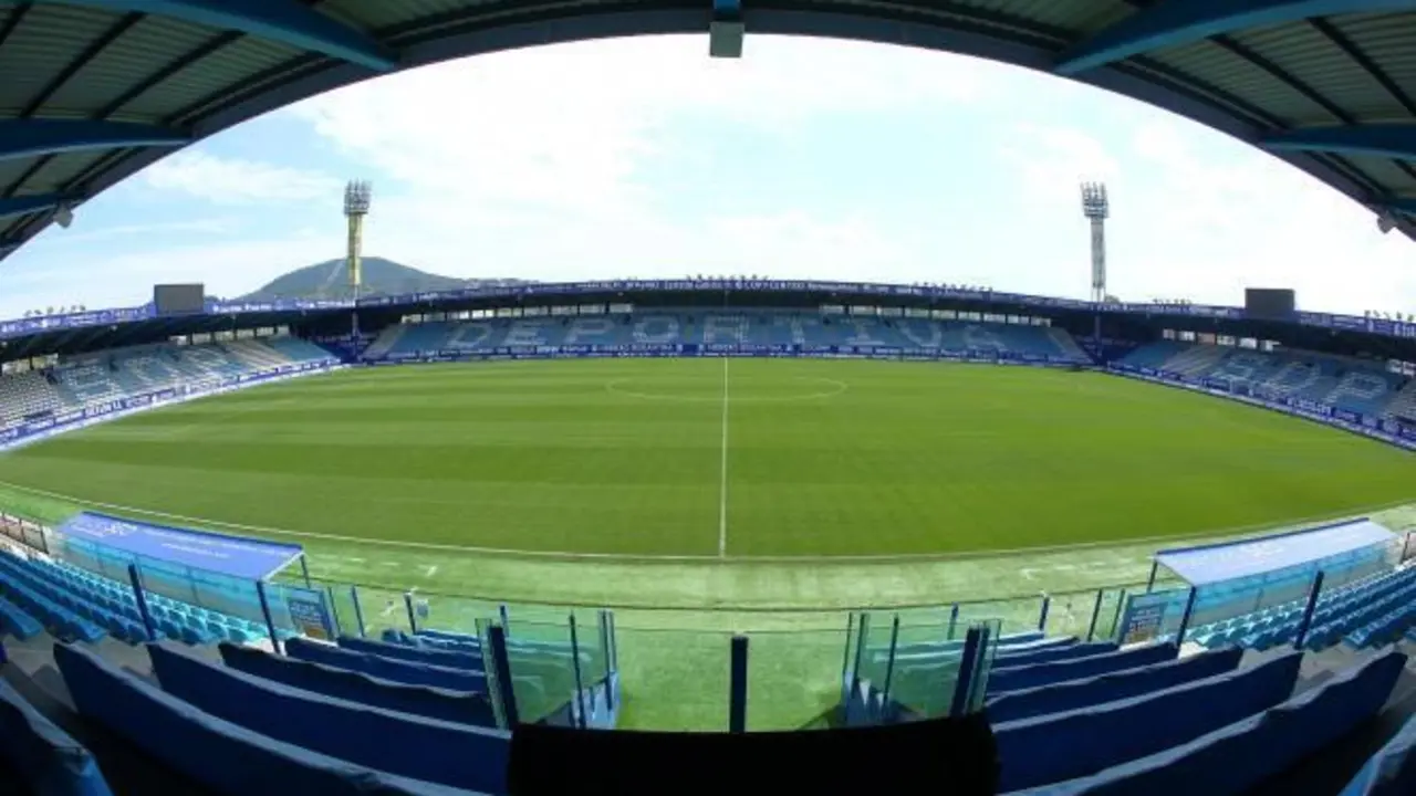 Estadio El Toral&iacute;n. - Sociedad Deportiva Ponferradina