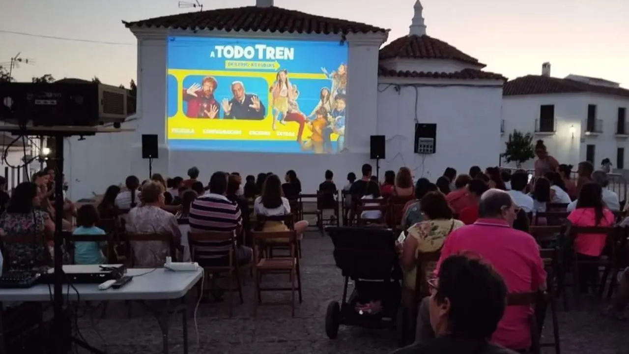 Cine en el pueblo. - VH
