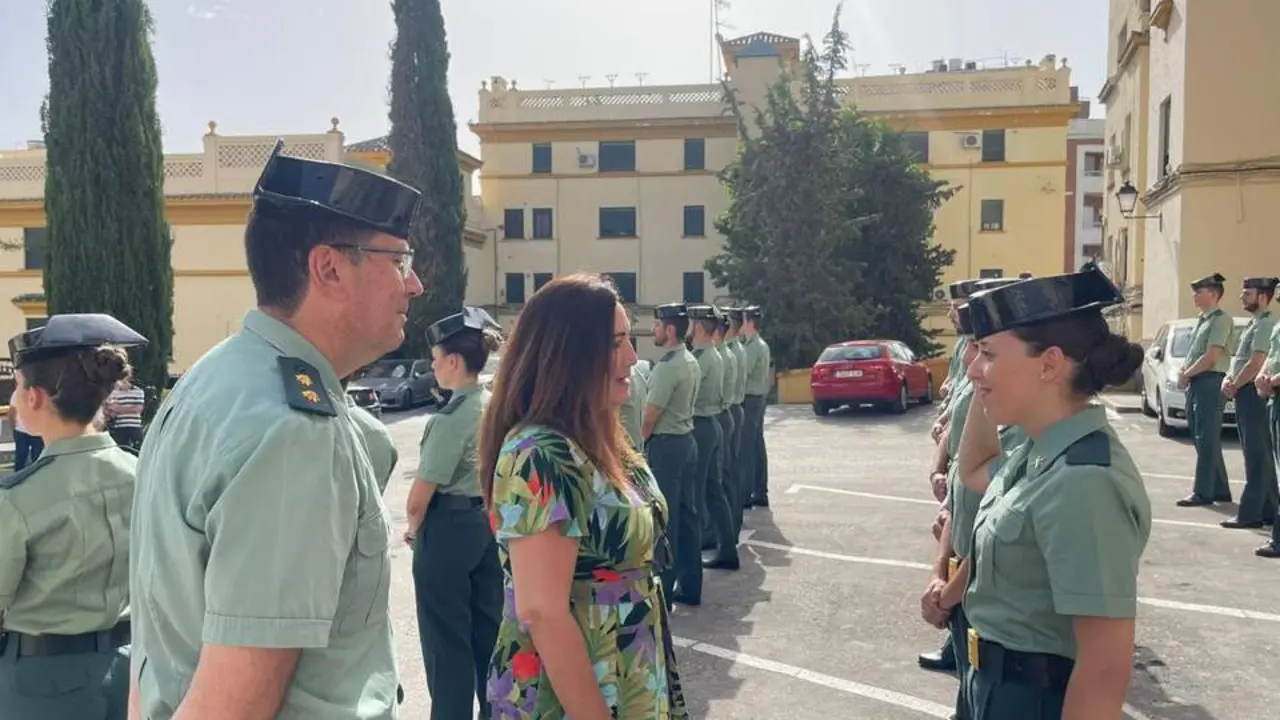 Recibimiento a los guardias civiles en la capital. - Viva Ja&eacute;n.