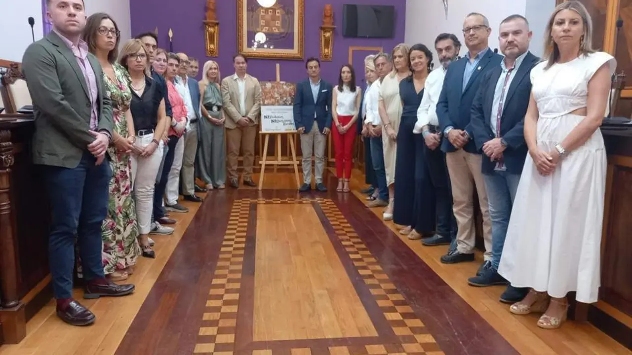 Concejales en el acto en recuerdo de Miguel &Aacute;ngel Blanco. - VIVA Ja&eacute;n