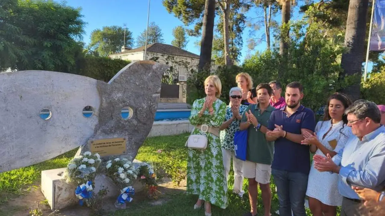 Homenaje del PP y NNGG de Jerez a Miguel &Aacute;ngel Blanco. - VIVA
