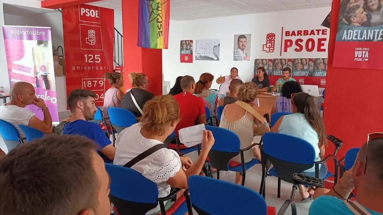 Reuni&oacute;n con los trabajadores de la Bolsa de Empleo. - PSOE