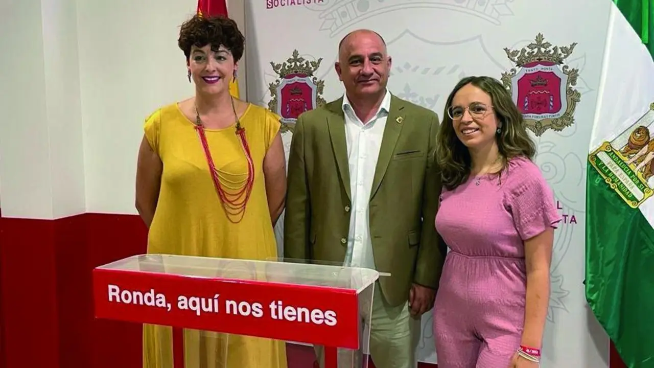 Francisco Ca&ntilde;estro, Pepi Cabrera y Nerea Mar&iacute;n.  - 