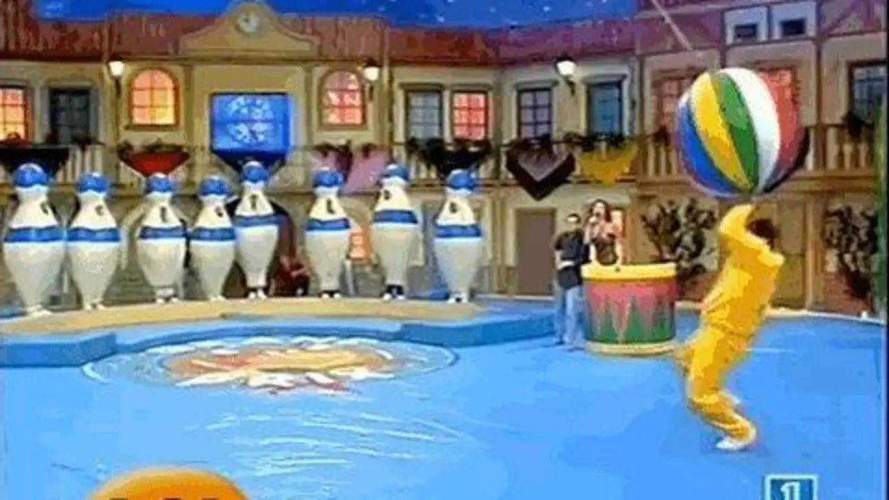 Un poco de humor, basado en los tropezones, para olvidar la campa&ntilde;a - TVE