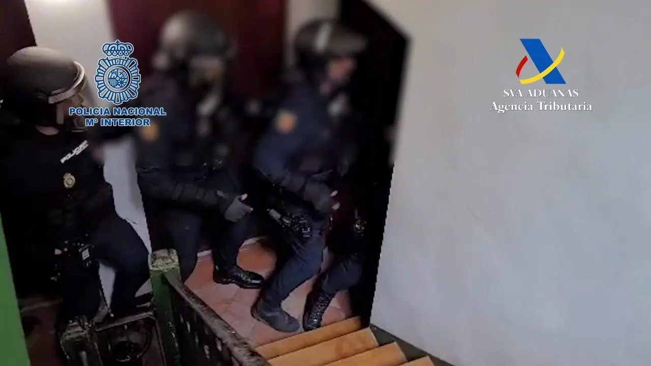 Tres detenidos en M&aacute;laga en una operaci&oacute;n contra la venta de productos de marca falsos