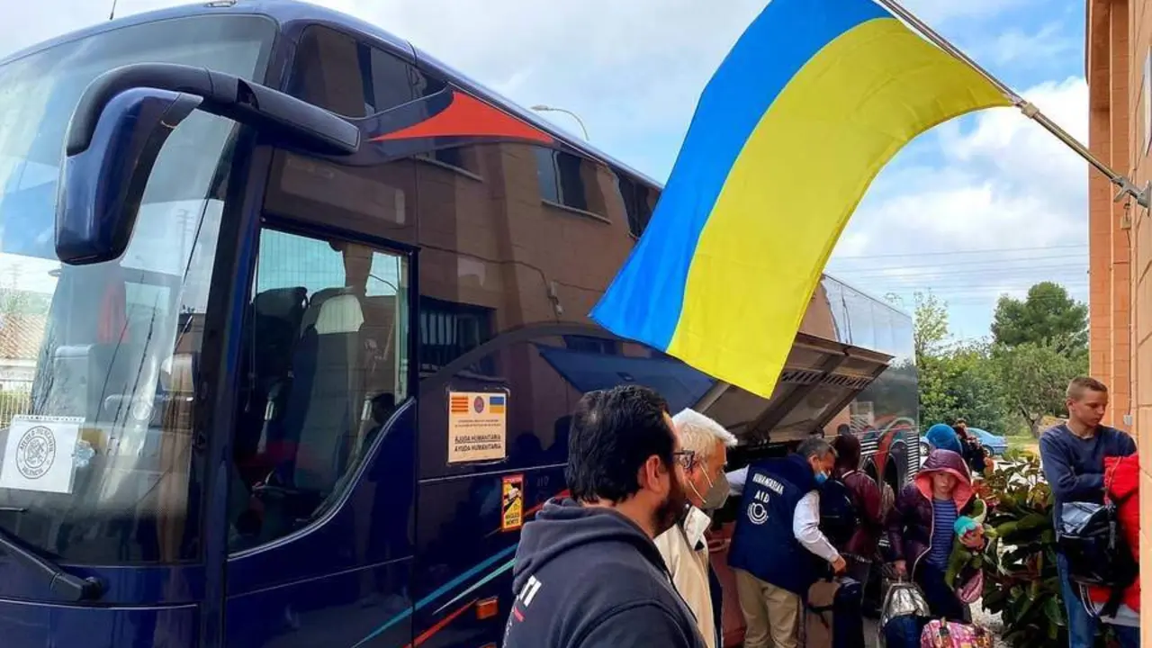 Autob&uacute;s de refugiados de Ucrania. - EP