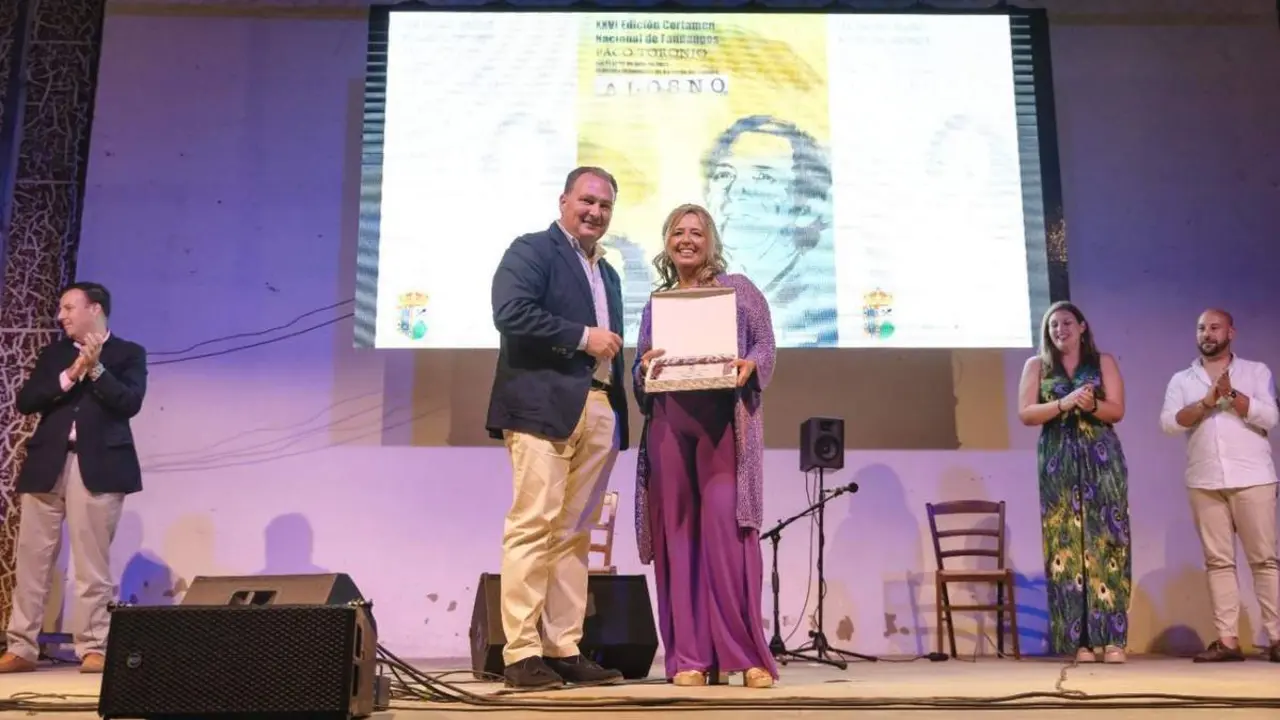 Entrega del premio. - VH