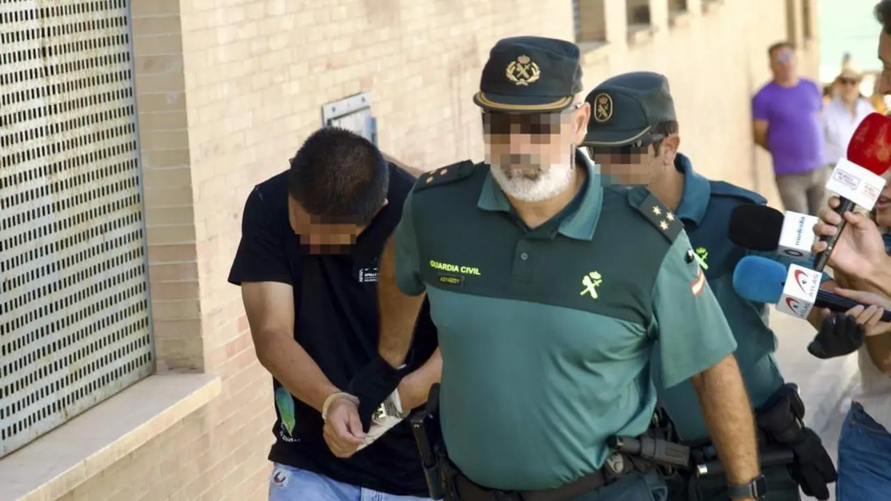 El detenido por la muerte de su mujer en Utrera. - Eduardo Briones - Europa Press