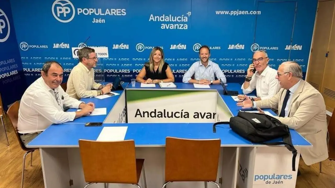 Reuni&oacute;n del comit&eacute; permanente del PP de Ja&eacute;n. - PP