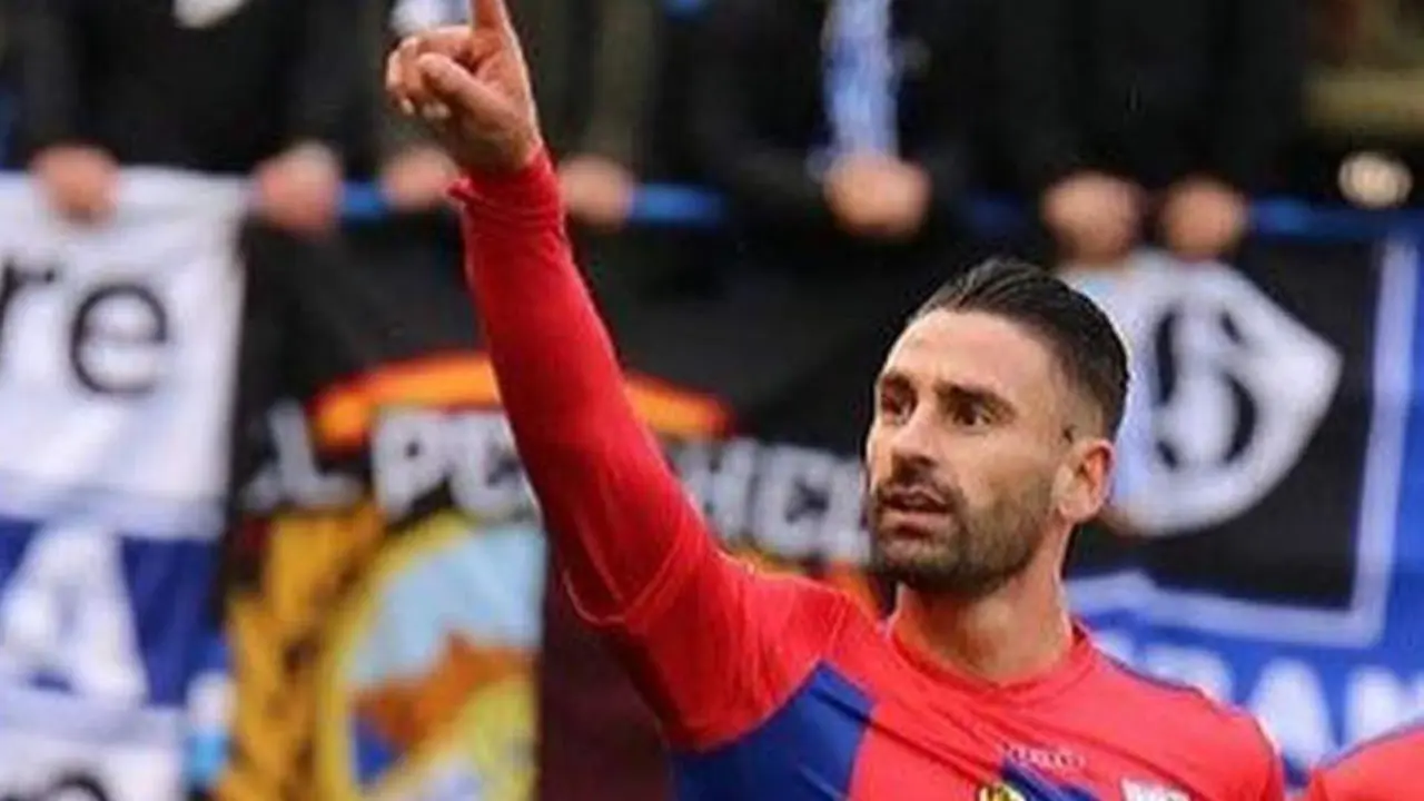 Kike M&aacute;rquez, jugador del C&oacute;rdoba - A. I.