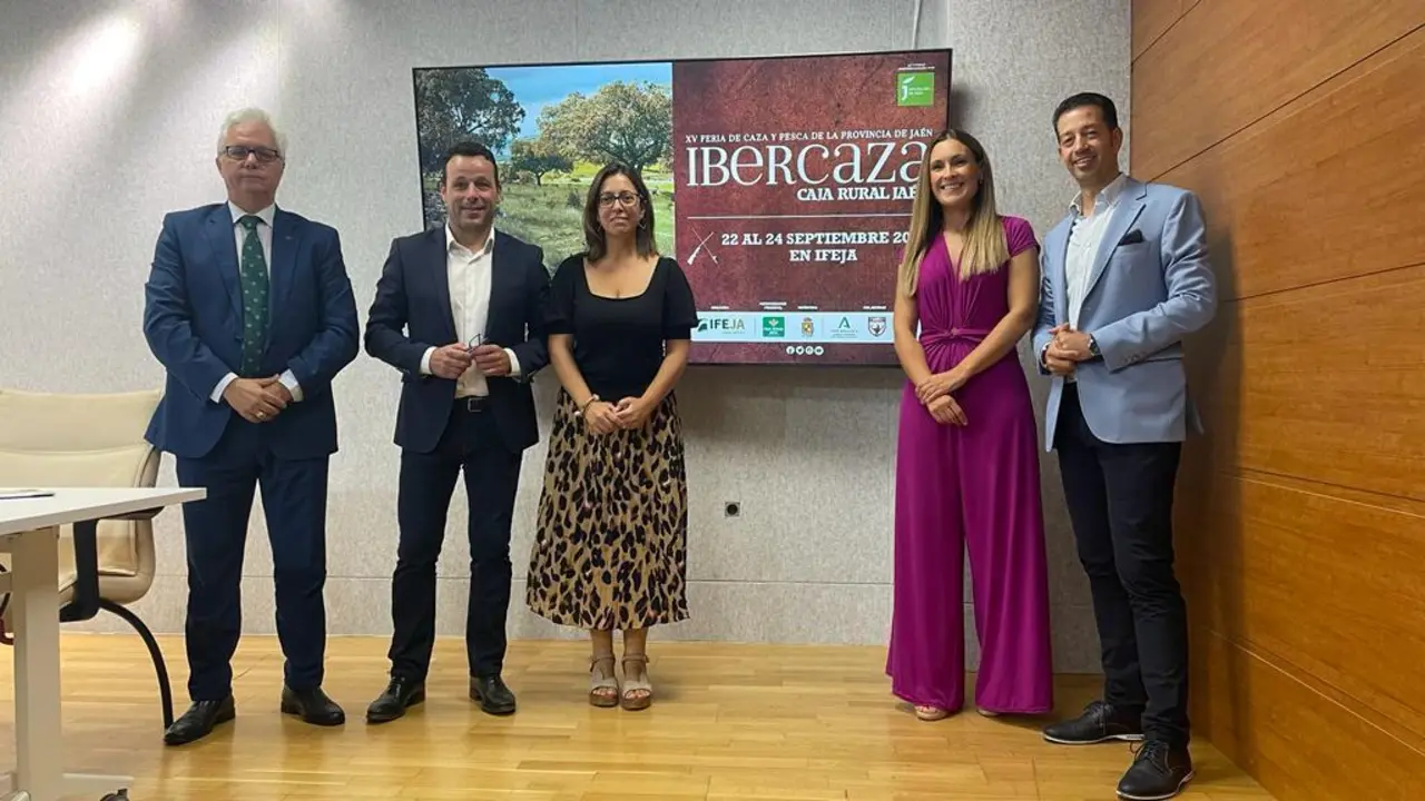 Gallego, Perales, Colomo, Lara y Herrera en la presentaci&oacute;n. - Viva Ja&eacute;n.