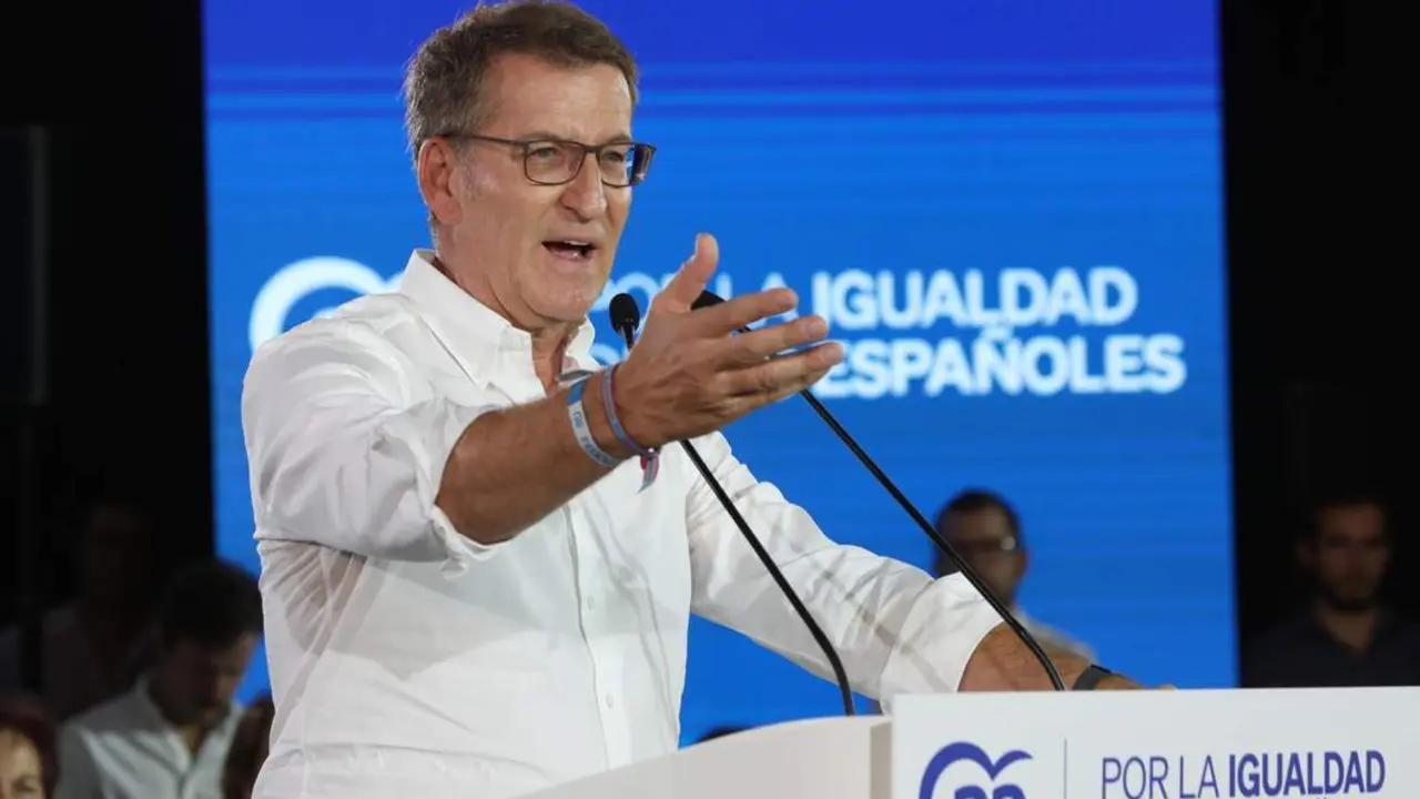 Feij&oacute;o recuerda a S&aacute;nchez que &ldquo;la igualdad&rdquo; diferencia una democracia de una dictadura