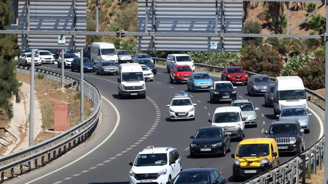 Autov&iacute;a A-7 a su paso por M&aacute;laga. - &Aacute;lex Zea - Europa Press - Archivo