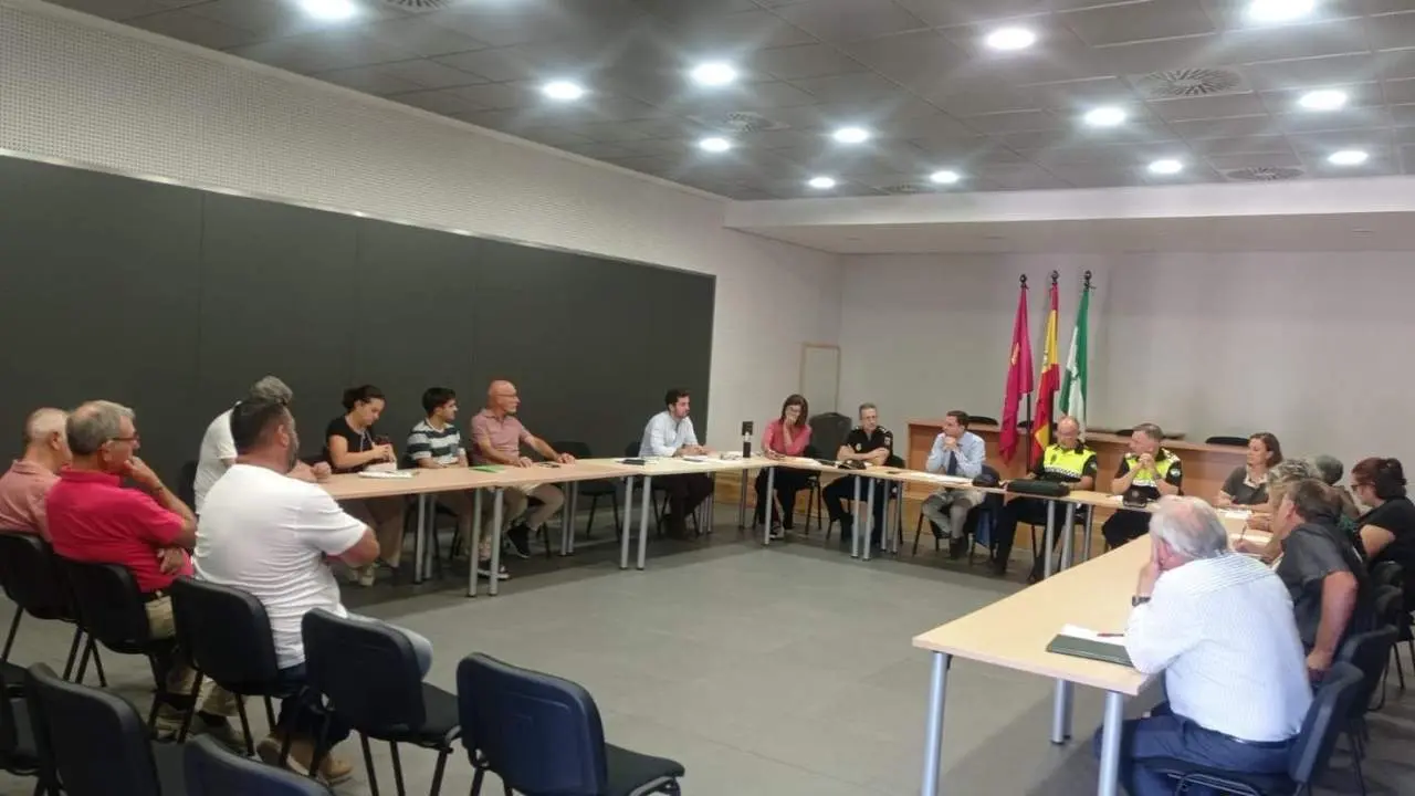 Reuni&oacute;n de la junta local de seguridad del distrito Norte.  - AYTO DE SEVILLA