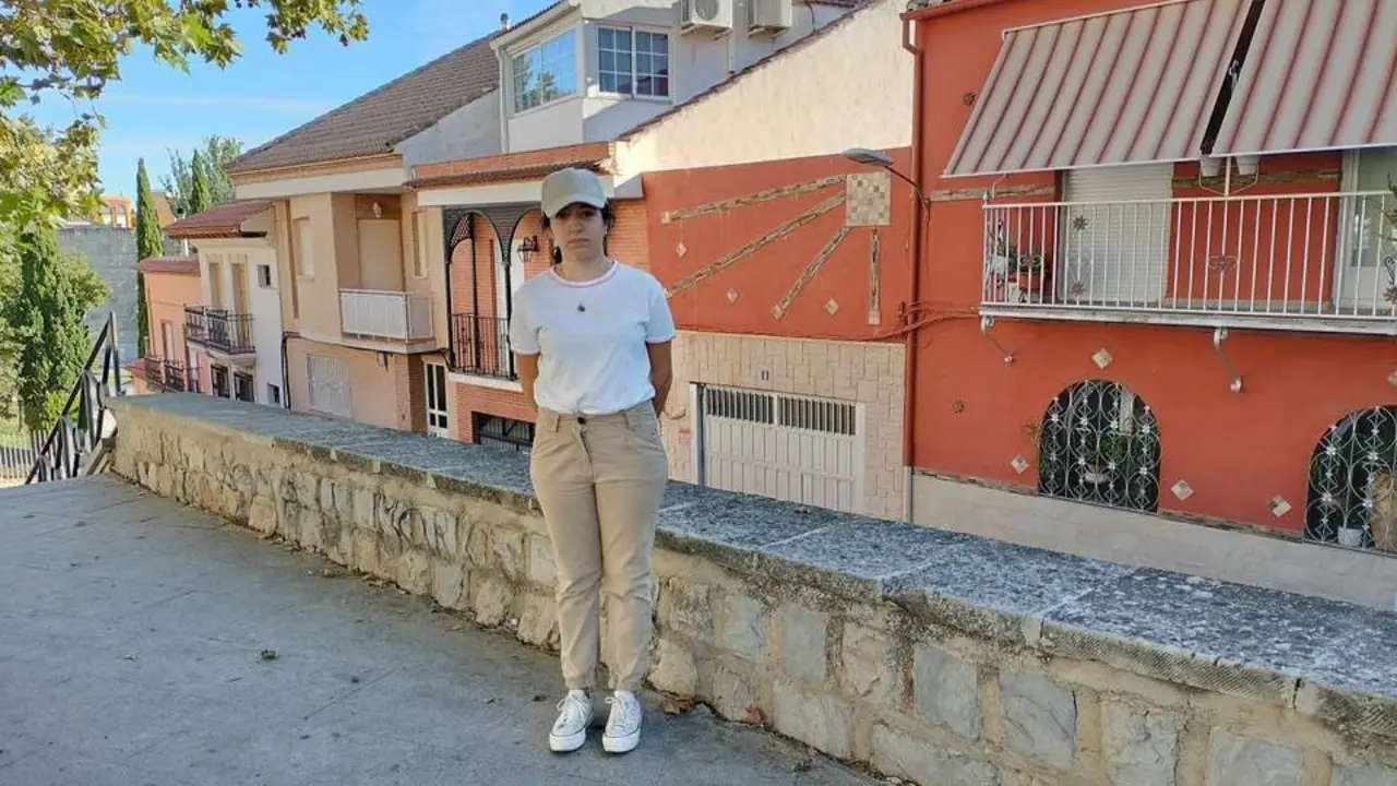 Gema L&oacute;pez en el lugar de la ca&iacute;da. - Viva Ja&eacute;n.