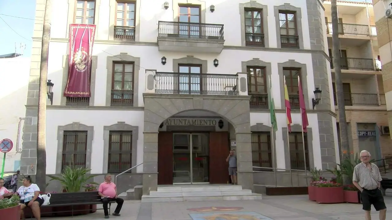El Consistorio de Adra presenta una moci&oacute;n contra la Amnist&iacute;a