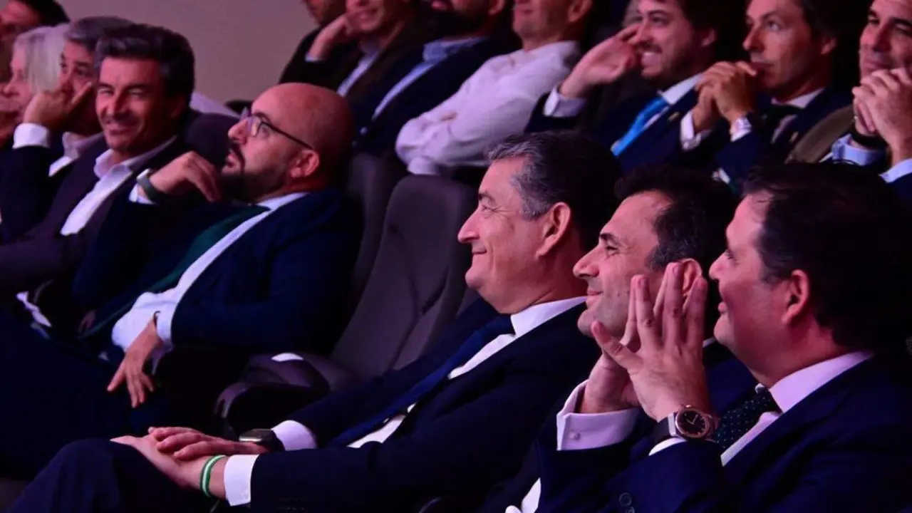 Antonio Sanz y Bruno Garc&iacute;a, en la presentaci&oacute;n de Sportech. - Eulogio Garc&iacute;a
