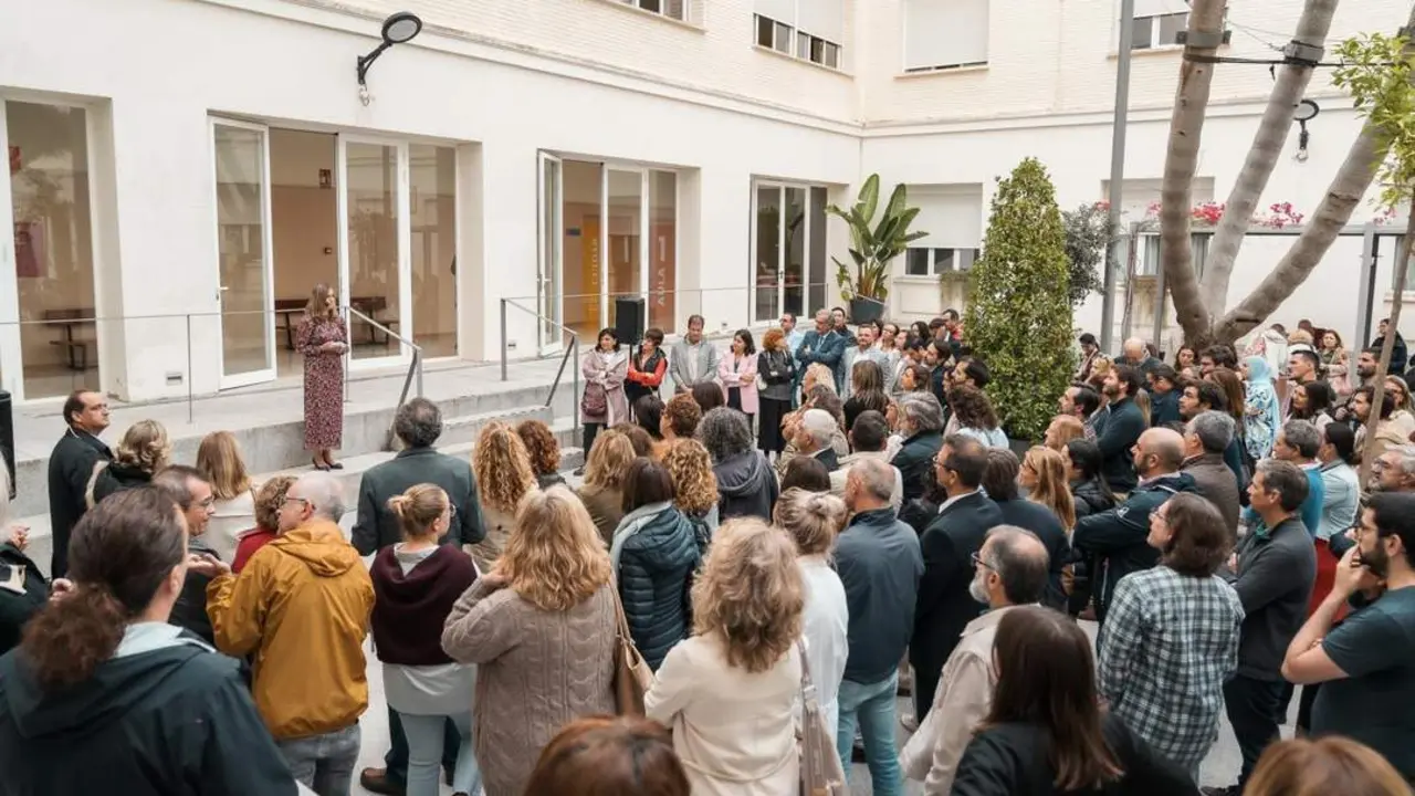 La presentaci&oacute;n se ha celebrado en la Facultad de Medicina de C&aacute;diz. - VIVA