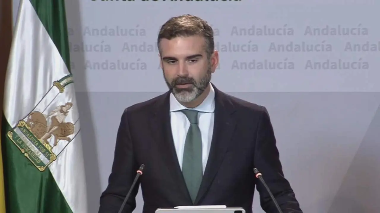 Ram&oacute;n Fern&aacute;ndez-Pacheco tras el Consejo de Gobierno. - JUNTA DE ANDALUC&Iacute;A