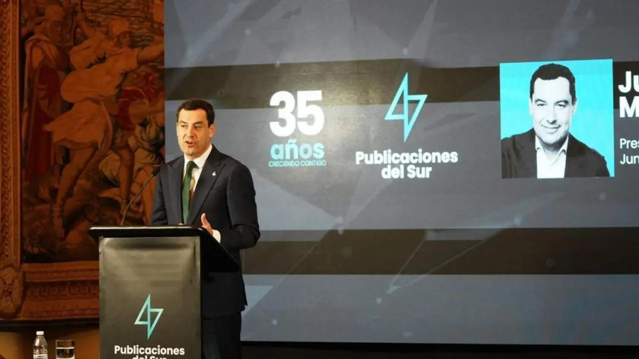 Juanma Moreno en el 35&ordm; Aniversario de Publicaciones del Sur. - Rodrigo Gonz&aacute;lez