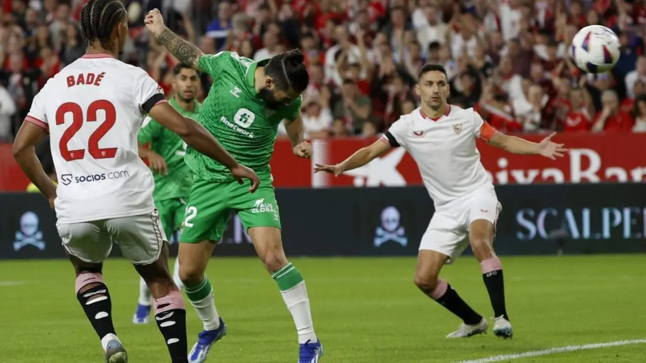 Imagen del Sevilla - Betis. - efe