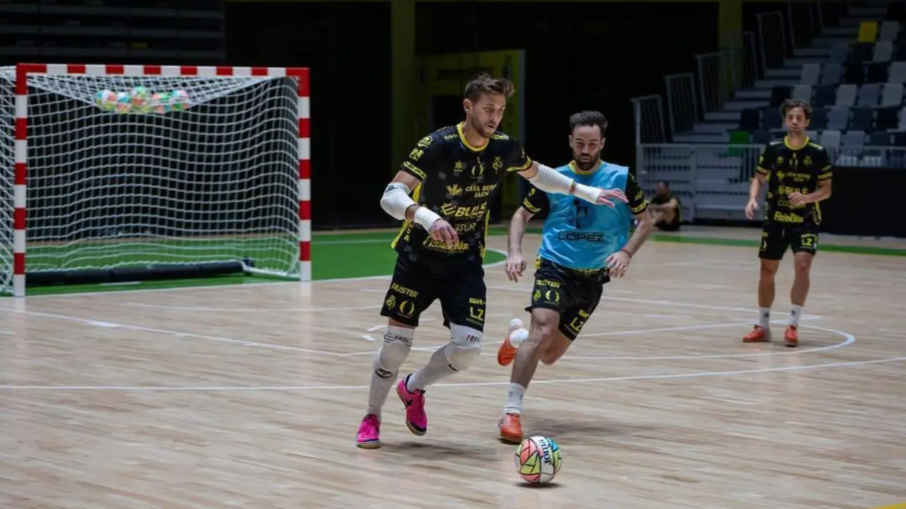 Con los cinco sentidos puestos en el duelo ante Pe&ntilde;&iacute;scola - JA&Eacute;N PARA&Iacute;SO INTERIO