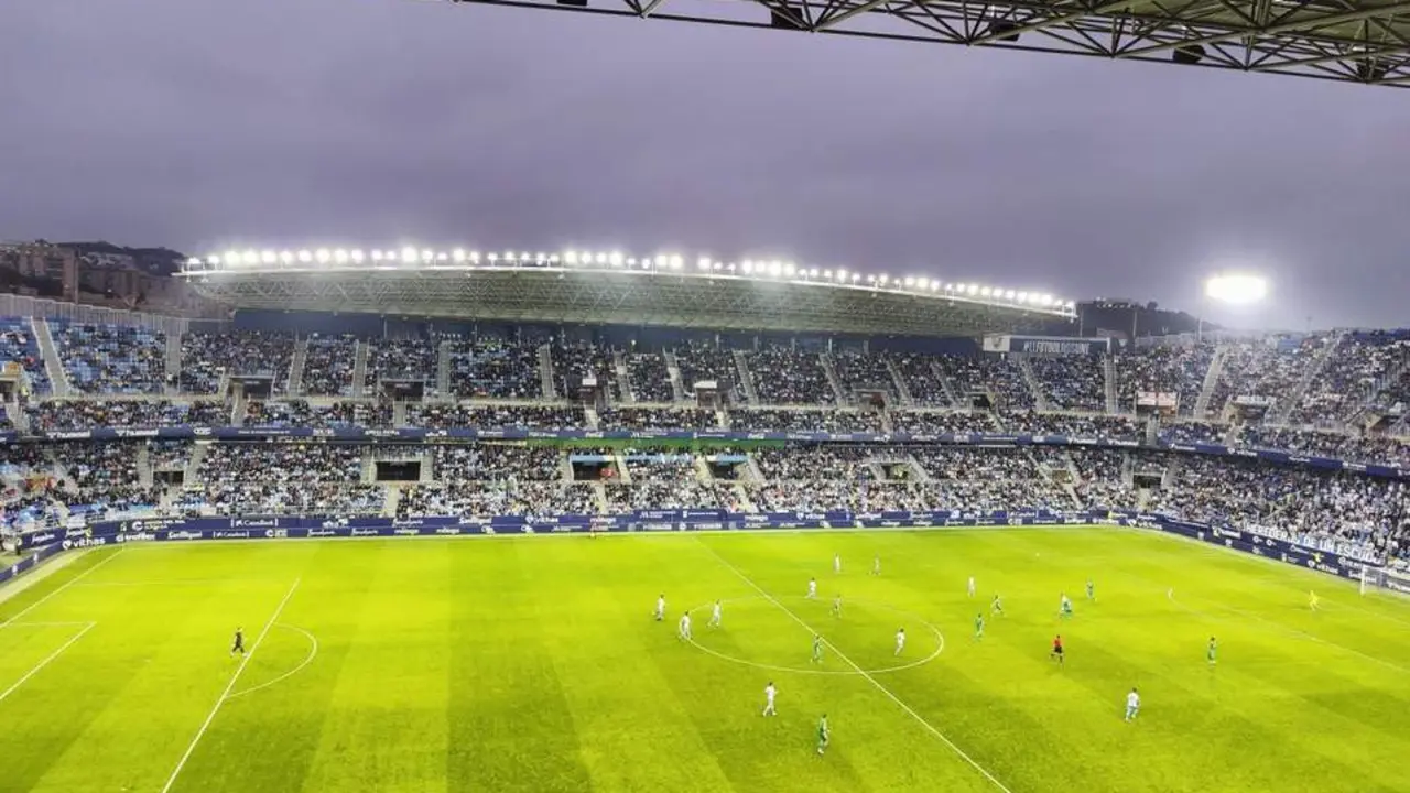 Imagen del partido entre M&aacute;laga CF y CD Alcoyano. - VR