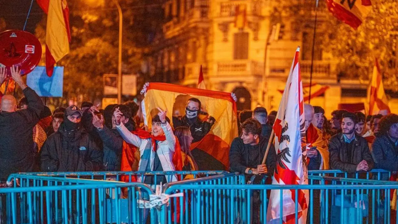 Protestas ante la sede del PSOE. - Gabriel Luengas / Europa Press