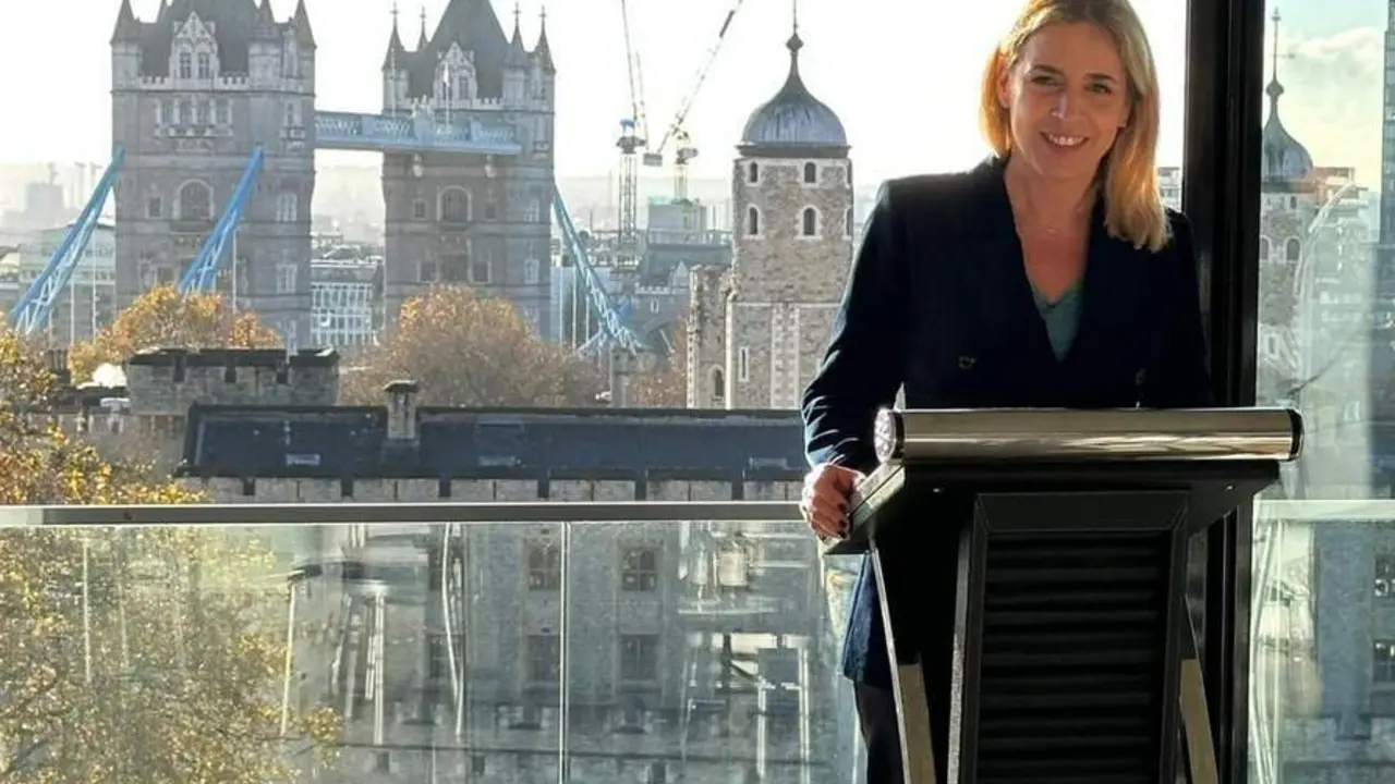 Almudena Mart&iacute;nez, con C&aacute;diz Investment Hub, en Londres. - VIVA