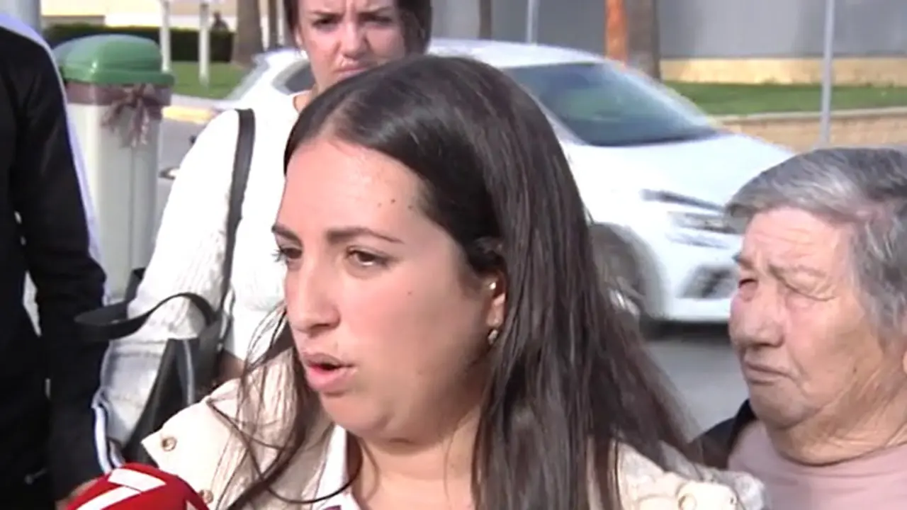 La familia de Alejandro afea a los m&eacute;dicos del hospital su insistencia en que iba drogado