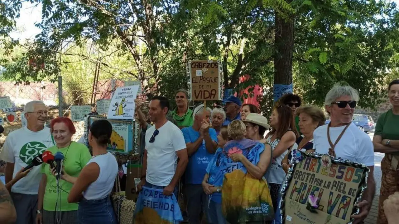 Rueda de prensa de Ecologistas y Huelva te mira. - VH