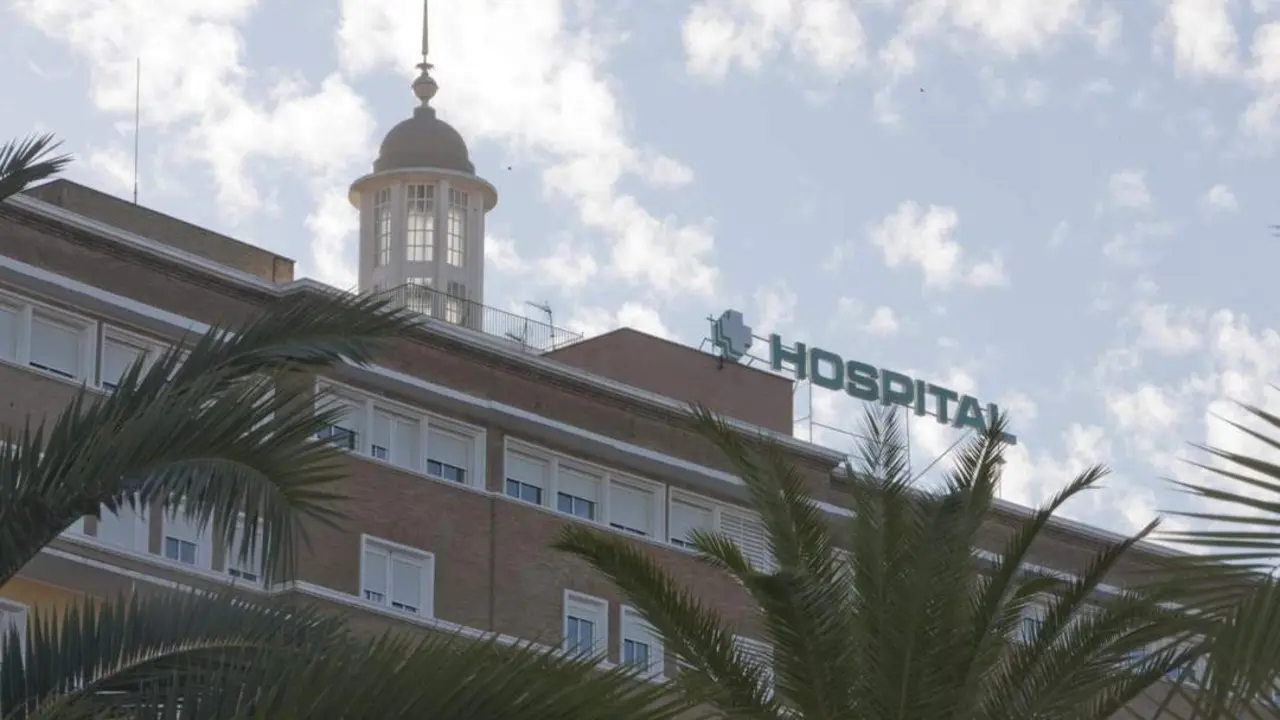 Hospital Virgen del Roc&iacute;o. - Archivo
